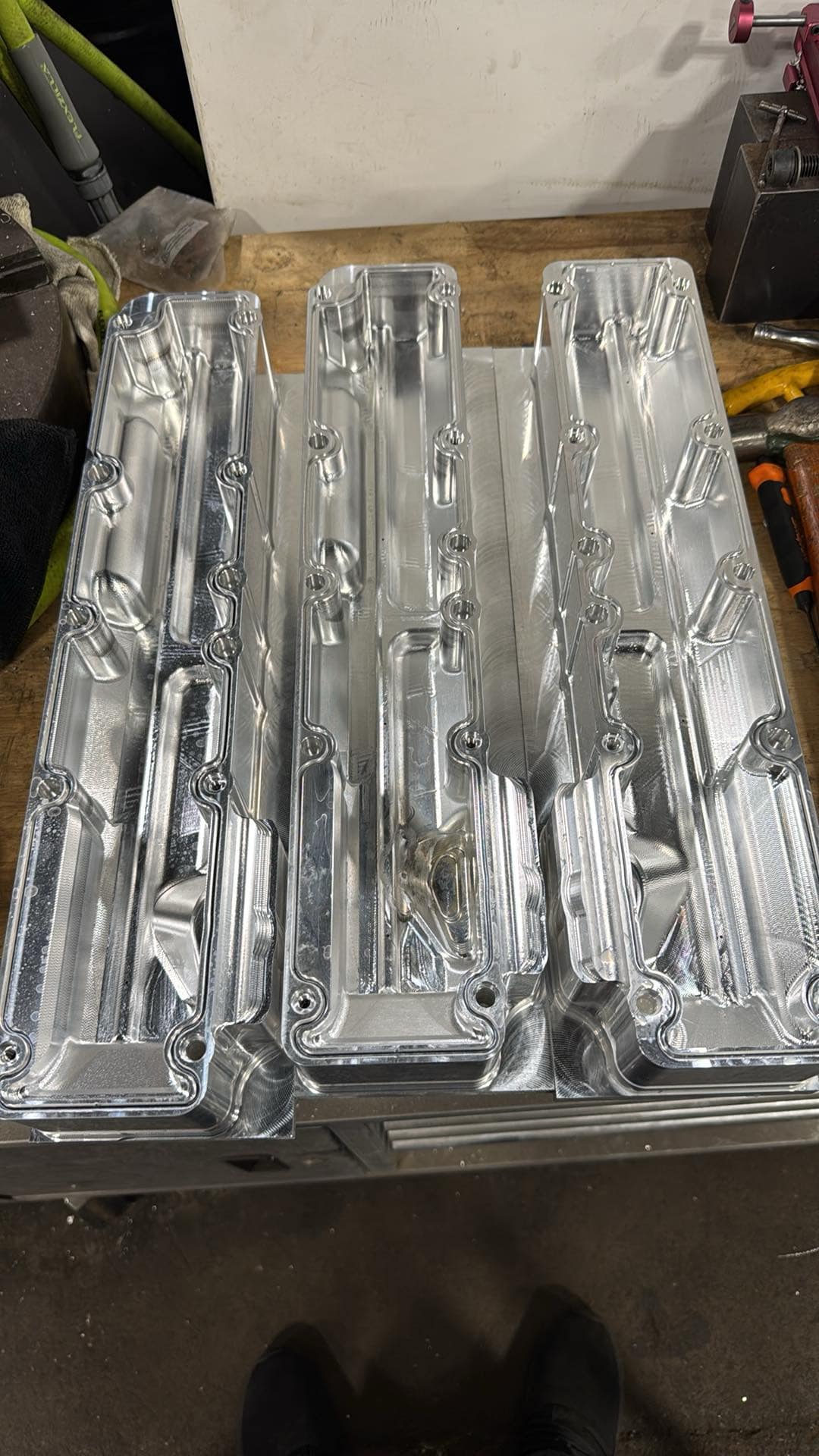 Billet L5P intake plenums with injectable spray bar!
