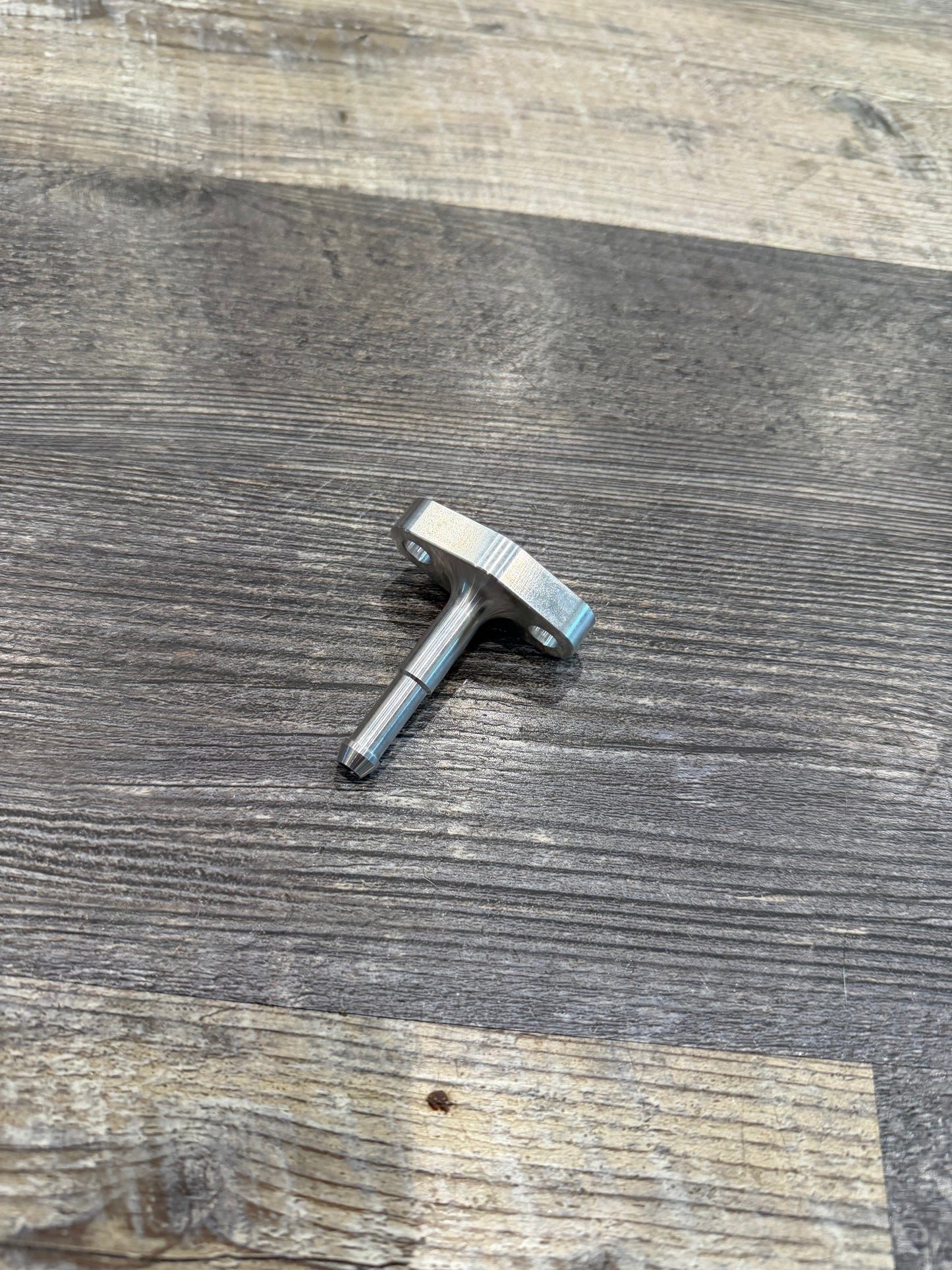 L5P/L5D Turbo coolant return fitting 5/16 hose