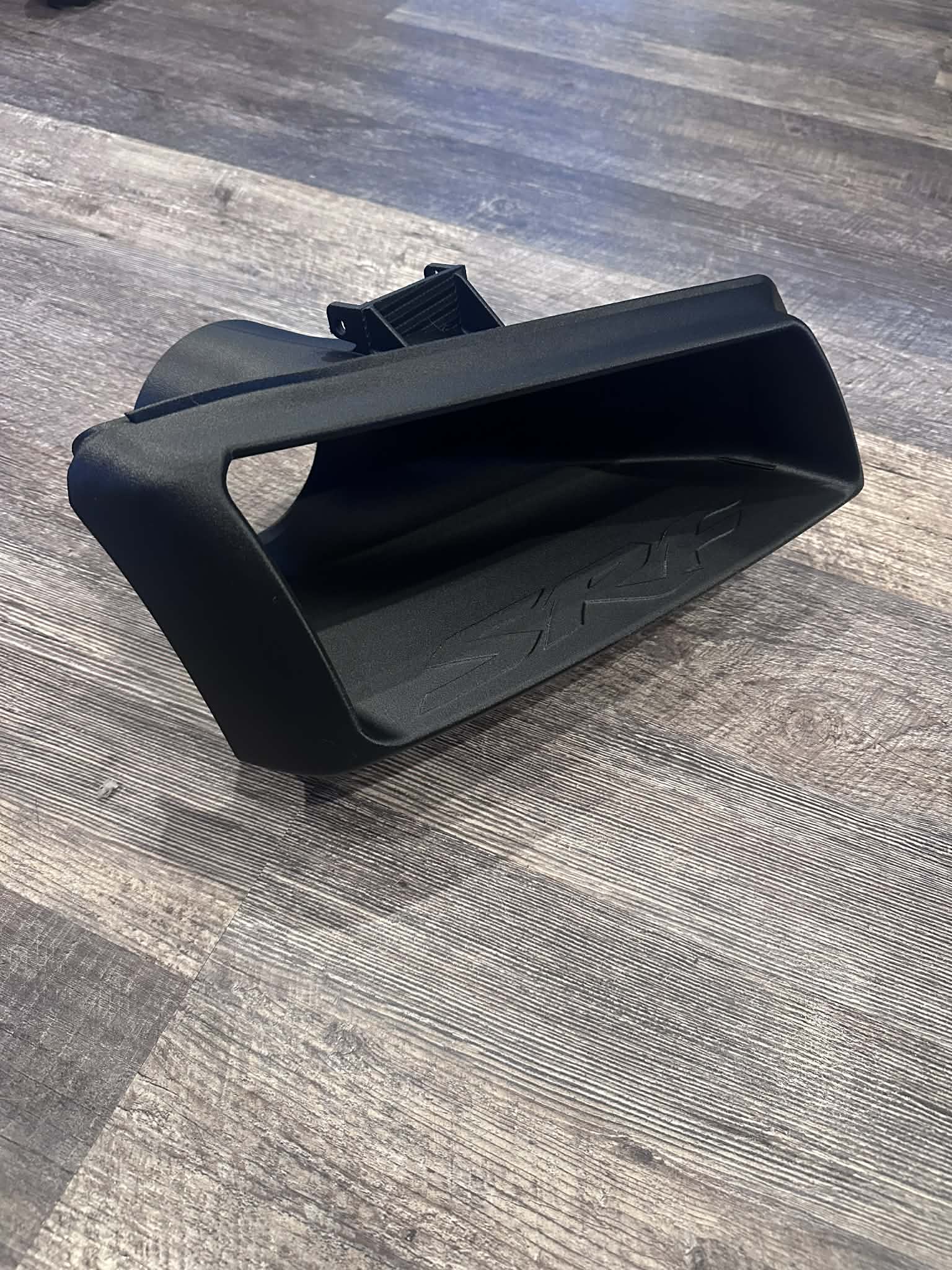 2003–2006 Chevy Silverado Cateye headlight turbo air inlet